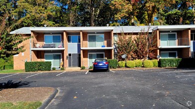 Building Photo - 1700 Carlisle Ave