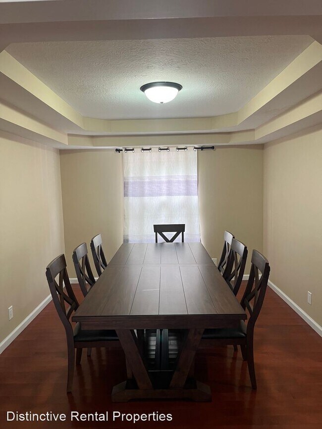 Foto del edificio - 4 br, 2.5 bath House - 3387 Putnam St