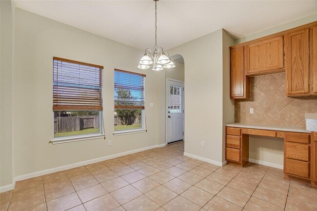 Building Photo - 4113 Hidden View Ct