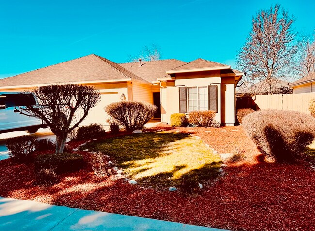 Foto del edificio - 6031 N Fountain Ln