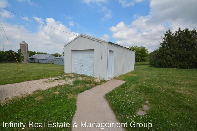 Building Photo - 2 br, 1 bath House - 1910 Hwy 42 North