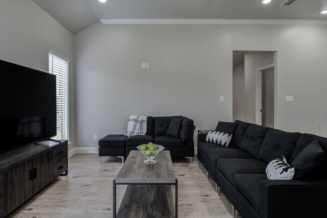 Foto del edificio - 1206 N Essex Ave