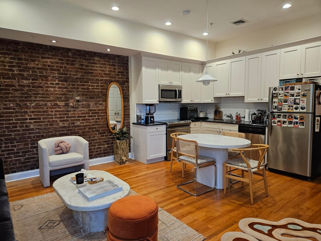 Living Area - 276 Main St