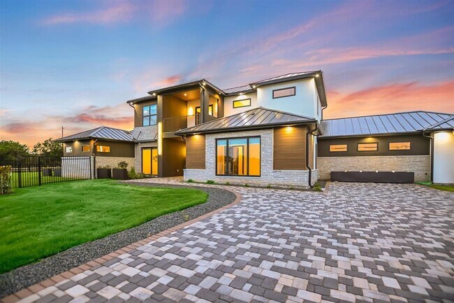 Foto del edificio - 1806 Lauren Dr