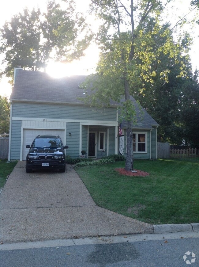 Building Photo - 161 Coventry Ln