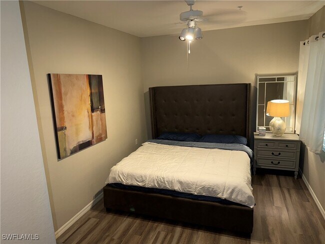 Foto del edificio - 8490 Kingbird Loop
