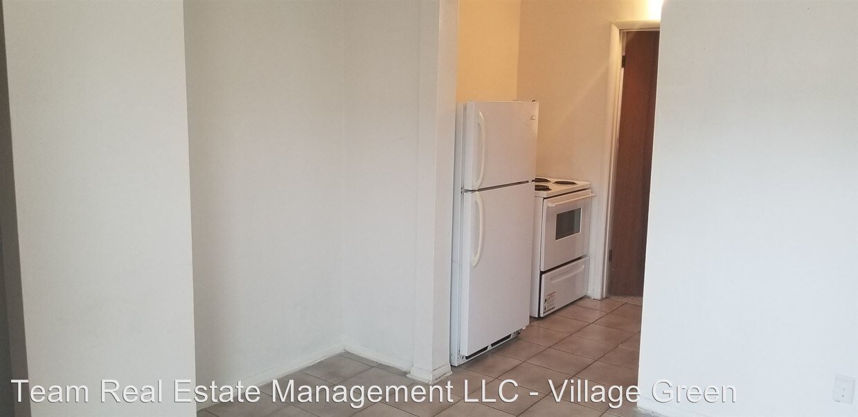 1719 Dixon Blvd, Cocoa, FL 32922 Room for Rent in Cocoa, FL