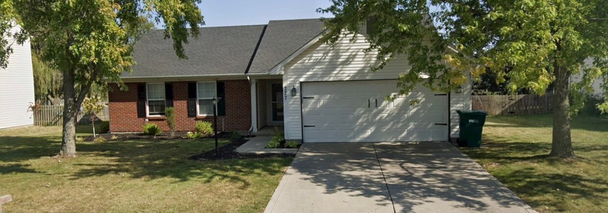 Front of home - 227 Lakemoore St