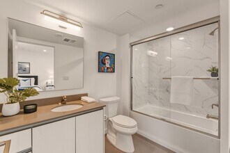 Building Photo - Sophia Hollywood