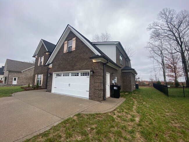 Building Photo - 4 br, 3 bath House - 830 Licinius Lane