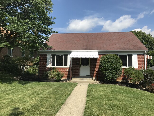 Building Photo - 3420 Alta Vista Ave