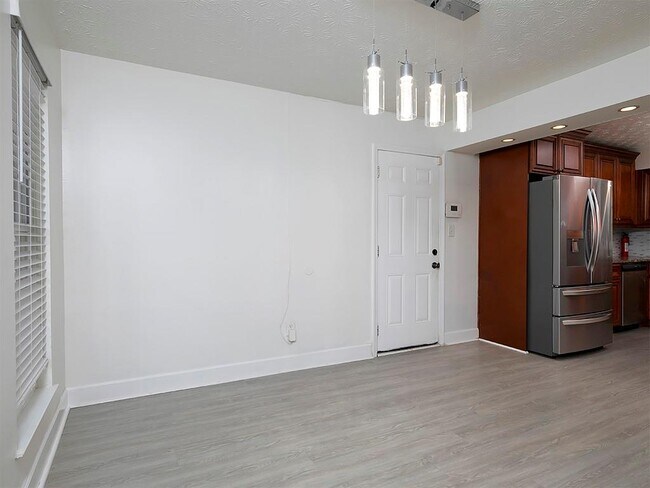 Foto del edificio - 2163 Heritage Trace Dr