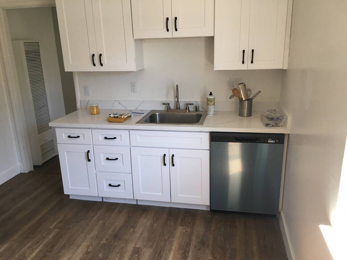 Foto principal - 969 Roseann Ct