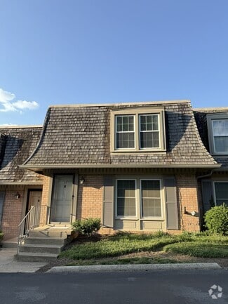 Building Photo - 3000 Hillsboro Pike