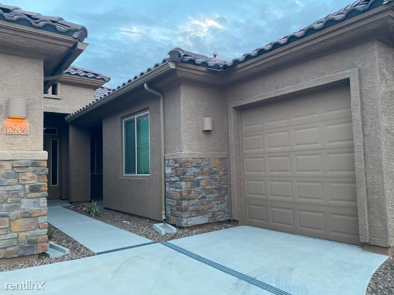 Primary Photo - 12636 N Sunrise Shadow Dr