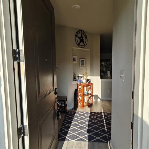 Foto del edificio - 1308 Creekbank Dr