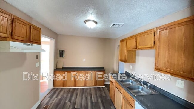 Building Photo - 3107 Judy Dr