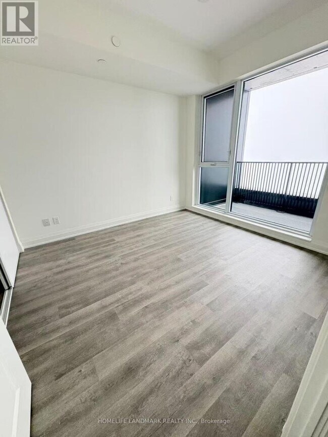 Photo du bâtiment - 38 Andre de Grasse St