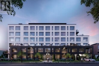 Building Photo - 398 Roosevelt Ave