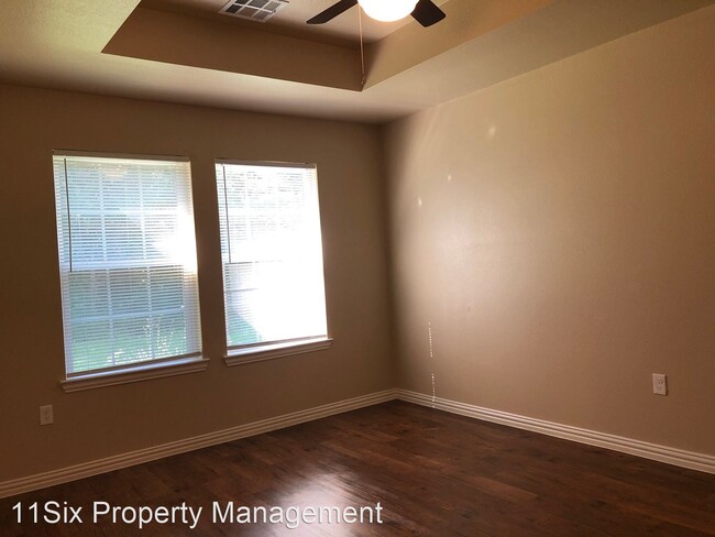 Building Photo - 3 br, 2 bath House - 913 Panther Lookout