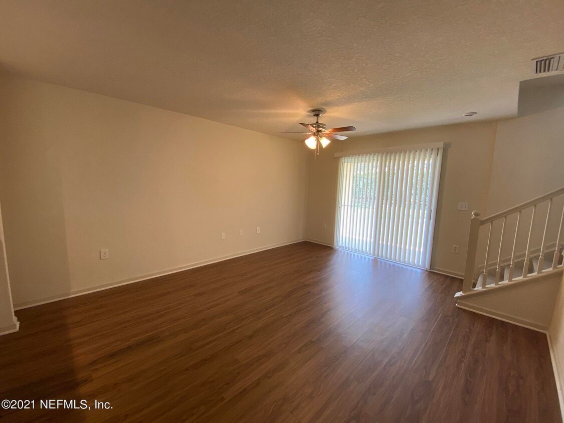 Single Loop Planner 8550 Argyle Business Loop, Jacksonville, FL 32244 - Townhome Rentals in ...