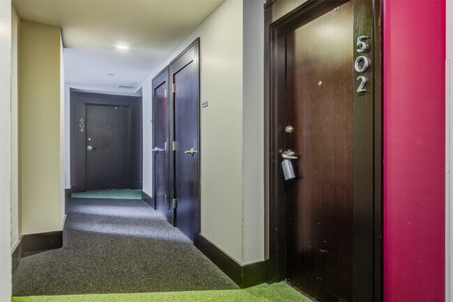 Foto del edificio - 314 N Broadway
