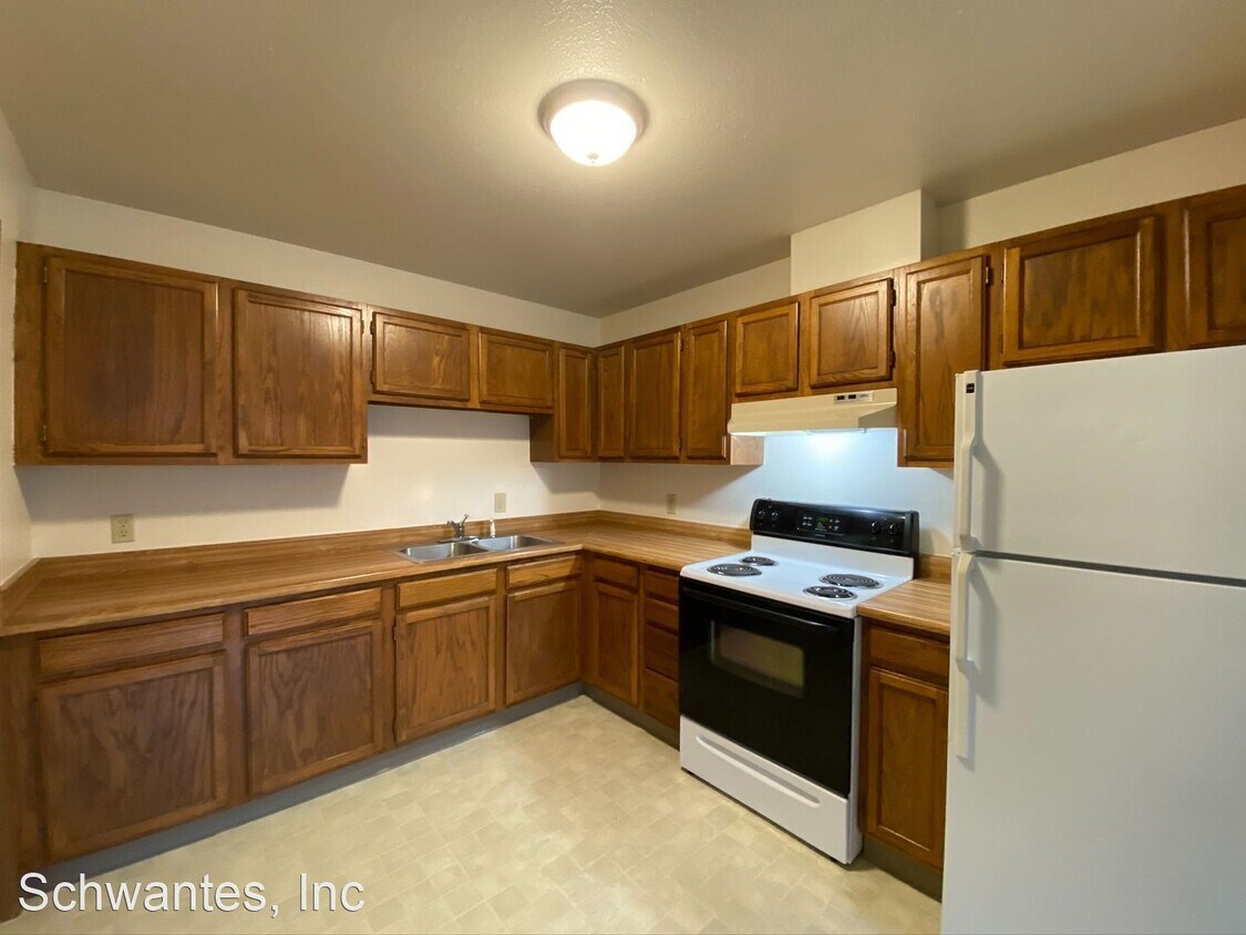 Foto principal - 8036 Loganberry St