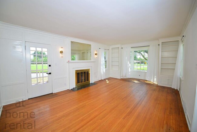 Building Photo - 2545 S Birmingham Pl