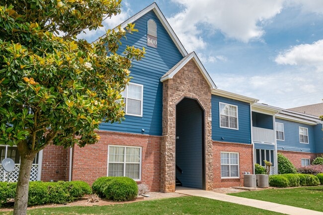 Building Photo - The Grand Reserve at Madison