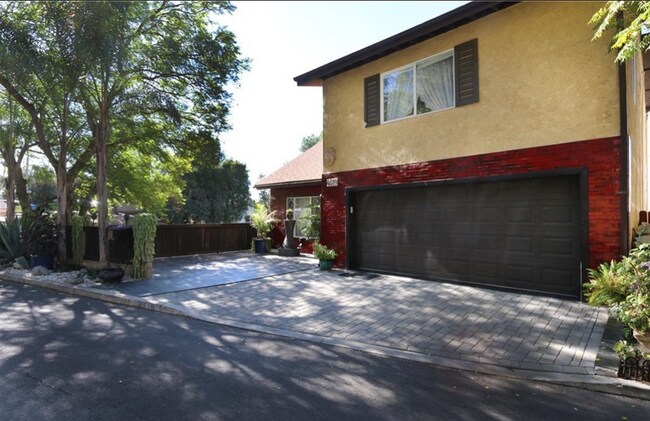 Foto del edificio - 4519 Richard Dr