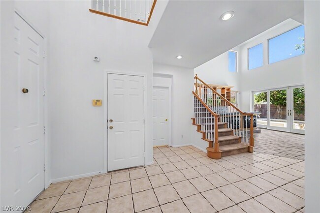 Foto del edificio - 2367 Thayer Ave