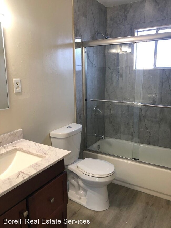Building Photo - 2 br, 1 bath Apartment - 929 Illinois Ave.
