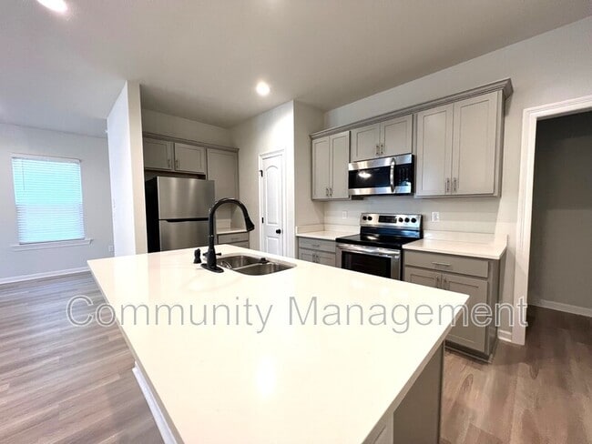 Photo - 1018 Bengal Crossing Ave House