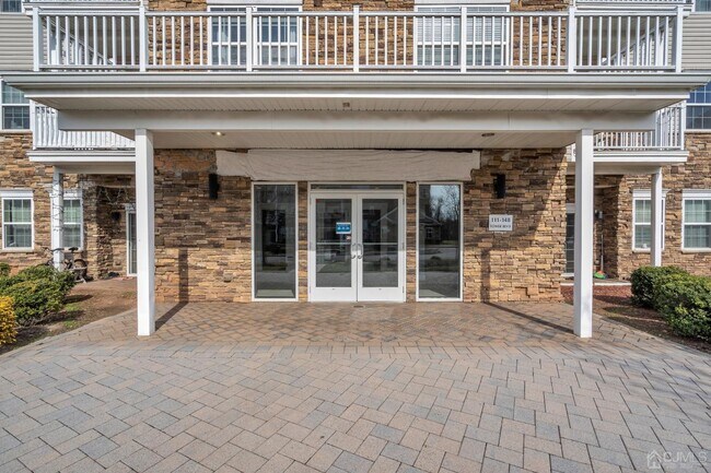 Foto del edificio - 131 Tower Blvd