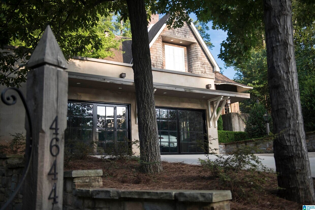Foto principal - 4644 Old Looney Mill Rd