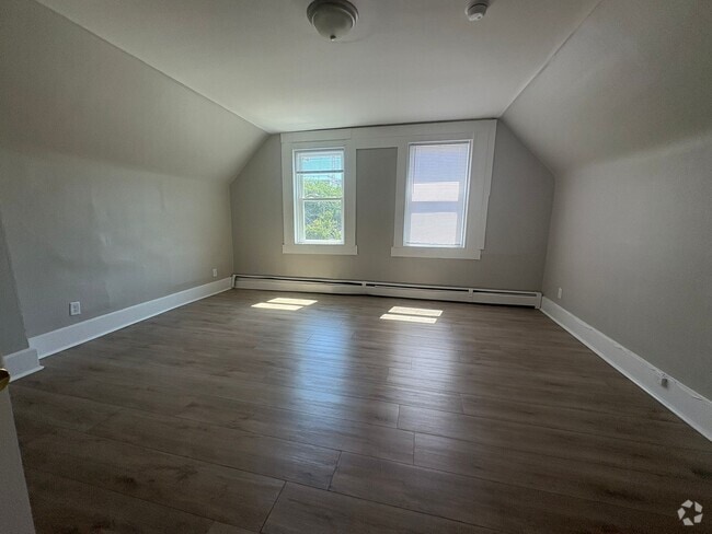 Building Photo - 254 Winthrop Ave