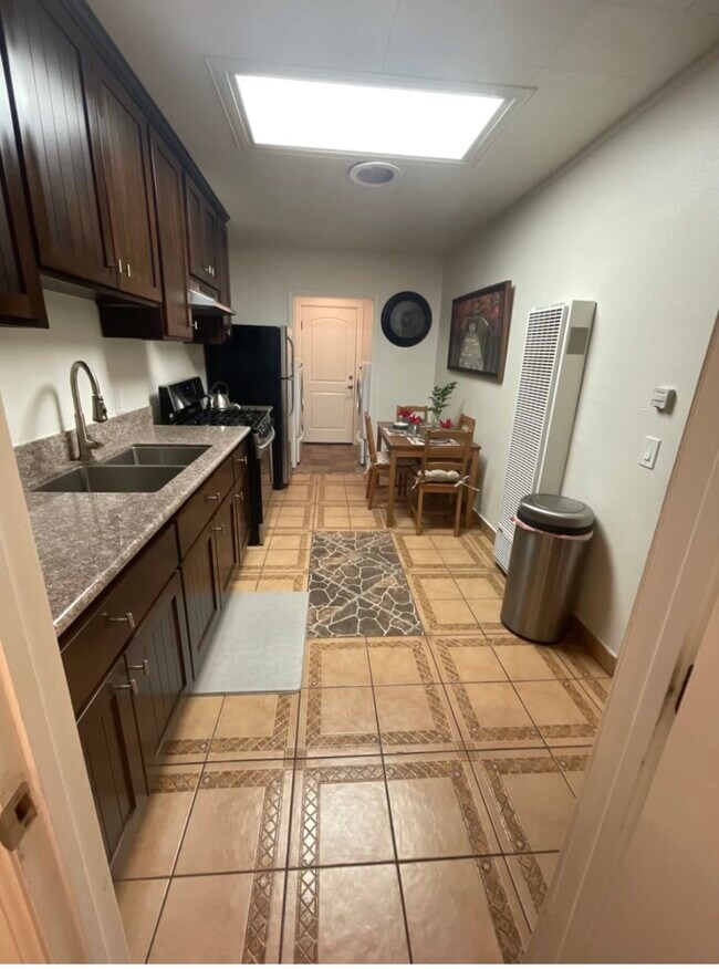 1226 S Palm Ave Unit back solo apt, Ontario, CA 91762 1226 S Palm Ave