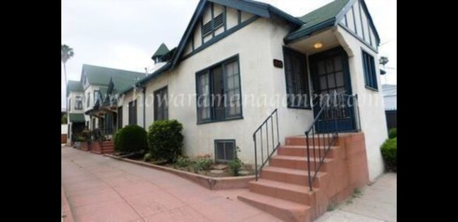 Building Photo - 1447 N Vista St