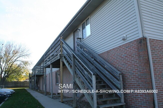 Building Photo - College Park 1BR Lower