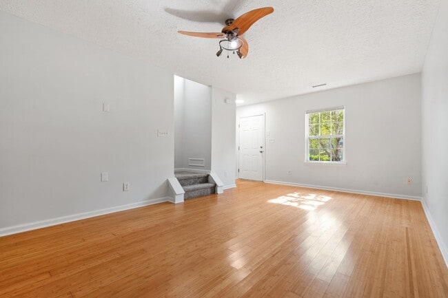 Photo - Newly Renovated 2 Bedroom Townhome! Great Location in Durham - Available Now!