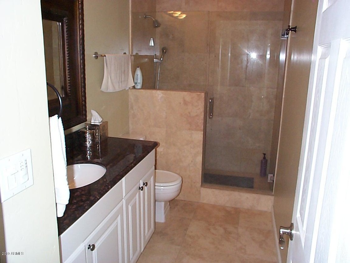 Building Photo - 4728 N 77th Pl