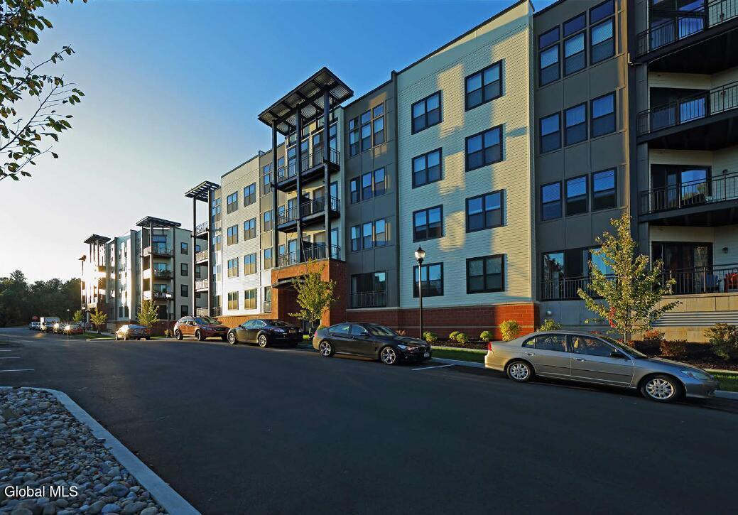 Foto principal - 25 Whistler Ct