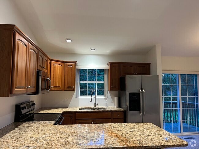 Building Photo - 69 Tiara Ct