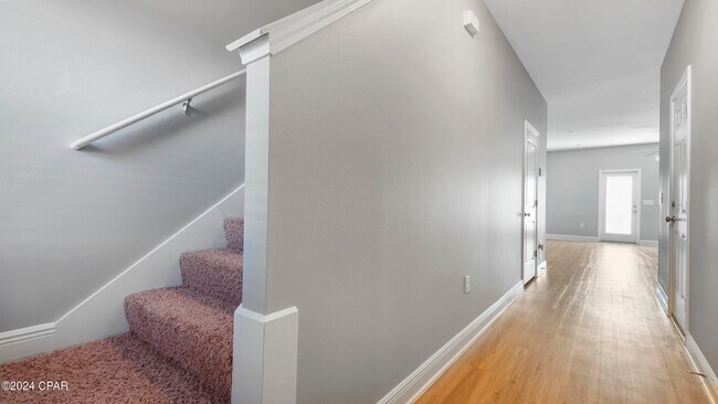Foto del edificio - 7592 Shadow Lake Dr