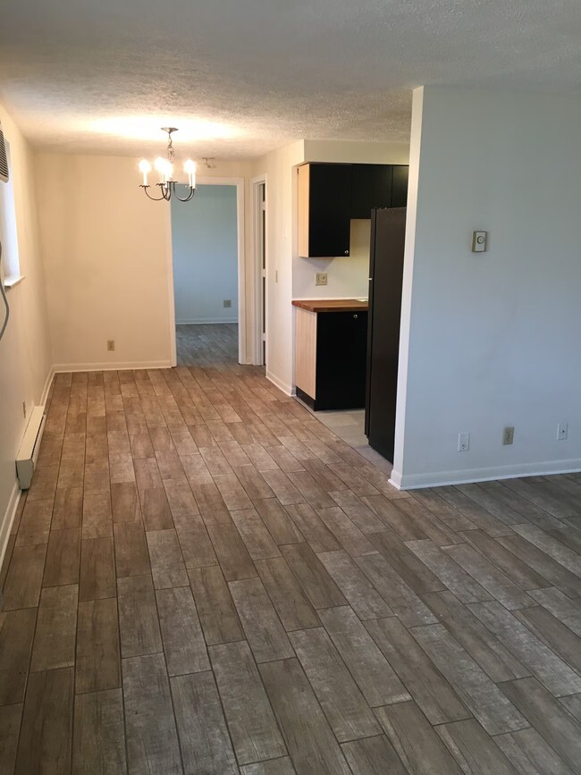 Foto del edificio - 6065 Donna-Jay Dr