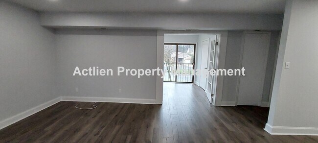 Foto del edificio - 110B Red Cedar Ct