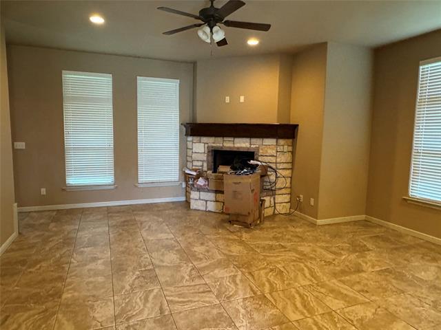 Foto del edificio - 1443 Lauren Ln