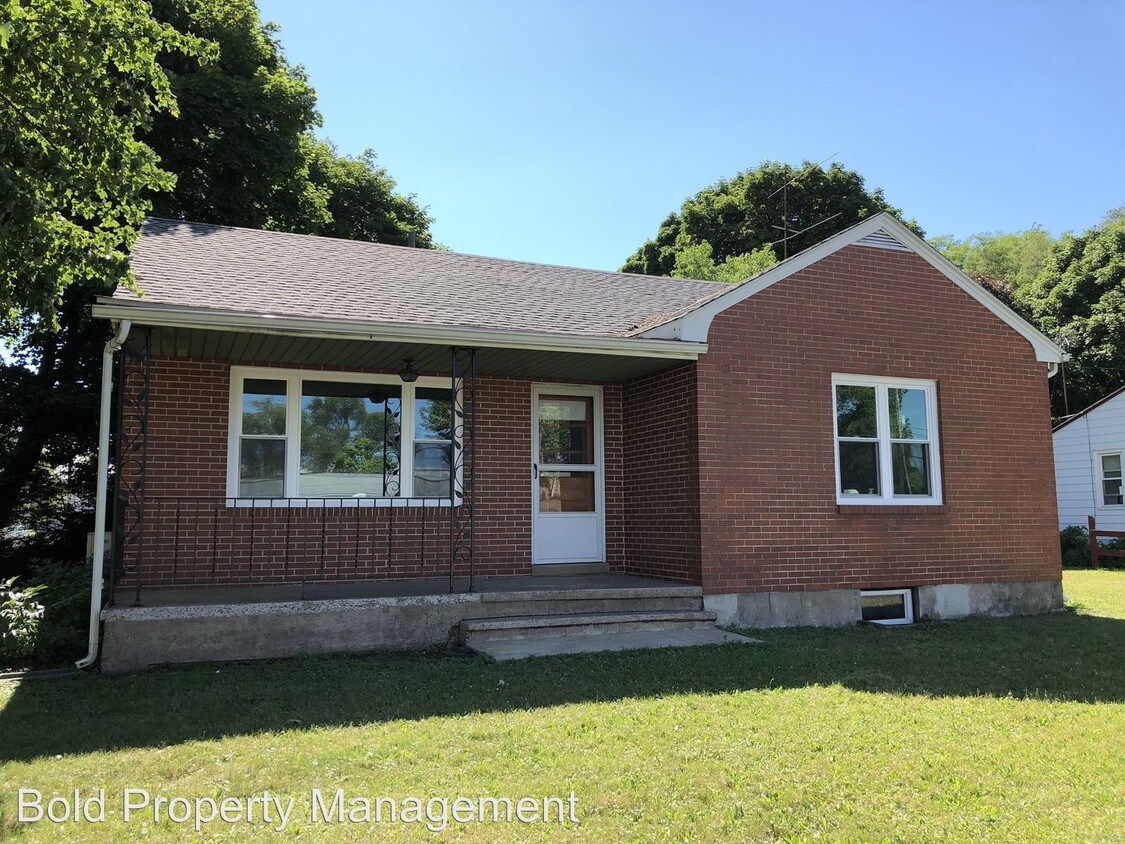 1524 Pottsville Pike, Shoemakersville, PA 19555 House Rental in