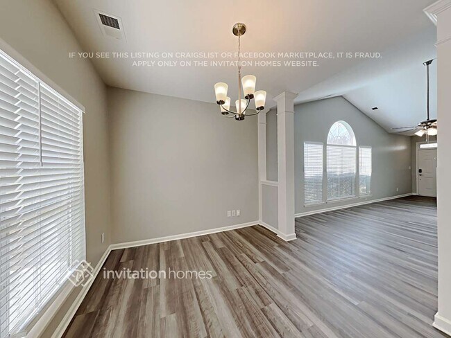 Foto del edificio - 594 Viking Pl SW