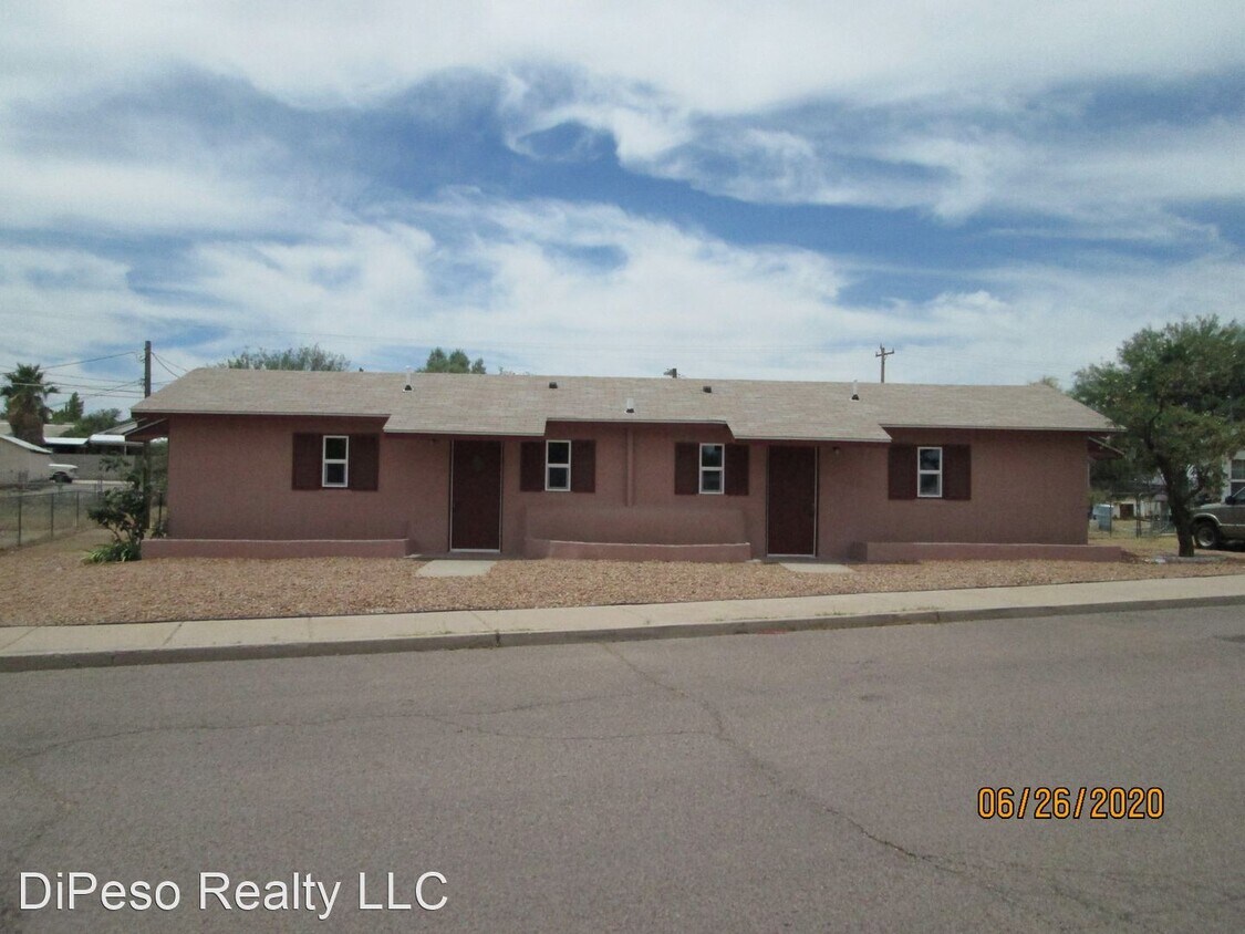 Primary Photo - 340 E 6th St